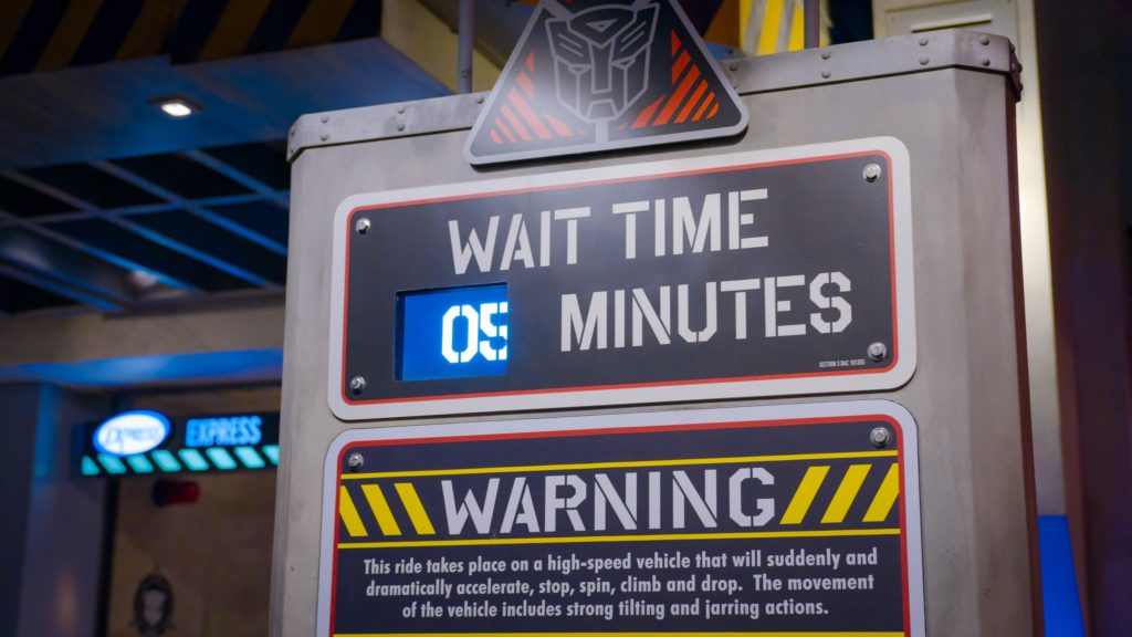 Transformers: The Ride 3D 5-minute wait time sign